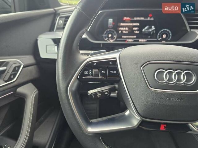 Серый Ауди E-Tron, объемом двигателя 0 л и пробегом 71 тыс. км за 33999 $, фото 73 на Automoto.ua
