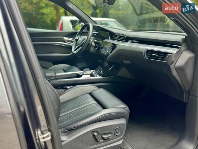 Сірий Ауді E-Tron, об'ємом двигуна 0 л та пробігом 148 тис. км за 27500 $, фото 137 на Automoto.ua