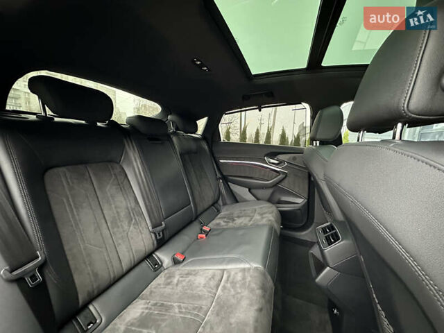 Серый Ауди E-Tron, объемом двигателя 0 л и пробегом 129 тыс. км за 33950 $, фото 21 на Automoto.ua