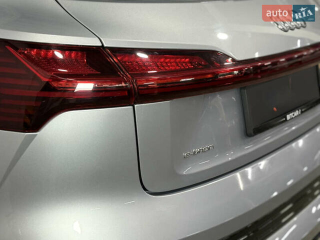 Серый Ауди E-Tron, объемом двигателя 0 л и пробегом 44 тыс. км за 33000 $, фото 13 на Automoto.ua