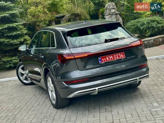 Сірий Ауді E-Tron, об'ємом двигуна 0 л та пробігом 148 тис. км за 27500 $, фото 80 на Automoto.ua