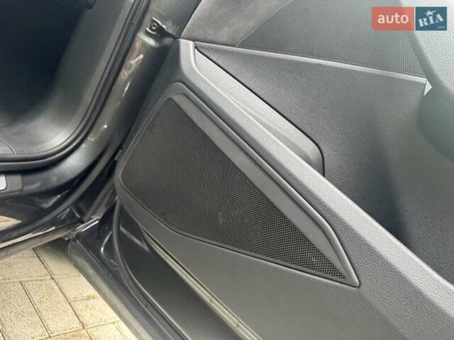 Сірий Ауді E-Tron, об'ємом двигуна 0 л та пробігом 148 тис. км за 27500 $, фото 128 на Automoto.ua
