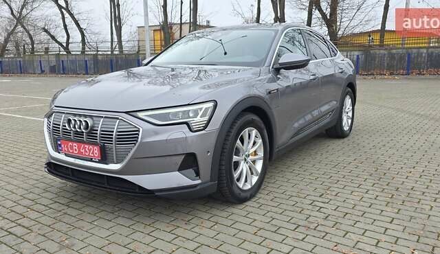 Сірий Ауді E-Tron, об'ємом двигуна 0 л та пробігом 140 тис. км за 28800 $, фото 22 на Automoto.ua
