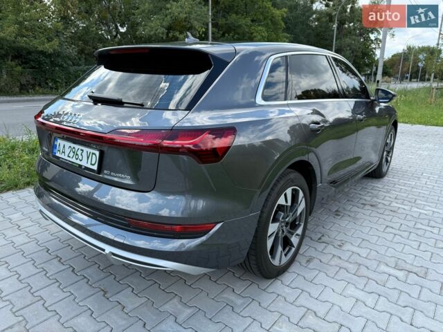 Серый Ауди E-Tron, объемом двигателя 0 л и пробегом 52 тыс. км за 29600 $, фото 17 на Automoto.ua