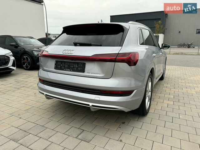 Серый Ауди E-Tron, объемом двигателя 0 л и пробегом 94 тыс. км за 35500 $, фото 8 на Automoto.ua