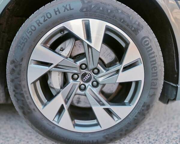 Серый Ауди E-Tron, объемом двигателя 0 л и пробегом 110 тыс. км за 33700 $, фото 27 на Automoto.ua