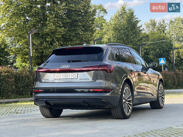 Сірий Ауді E-Tron, об'ємом двигуна 0 л та пробігом 64 тис. км за 33500 $, фото 18 на Automoto.ua