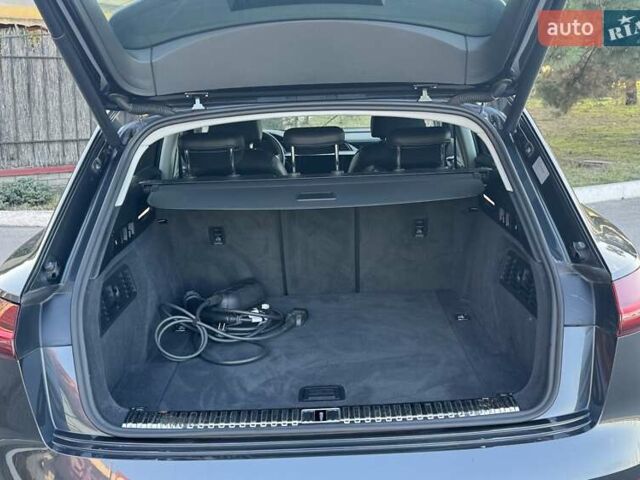 Серый Ауди E-Tron, объемом двигателя 0 л и пробегом 168 тыс. км за 25900 $, фото 16 на Automoto.ua