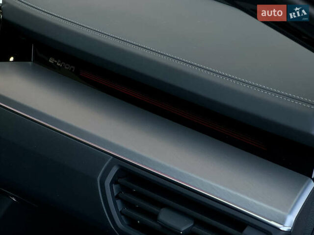 Сірий Ауді E-Tron, об'ємом двигуна 0 л та пробігом 47 тис. км за 45000 $, фото 45 на Automoto.ua