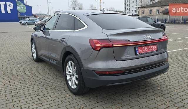 Сірий Ауді E-Tron, об'ємом двигуна 0 л та пробігом 140 тис. км за 28800 $, фото 49 на Automoto.ua