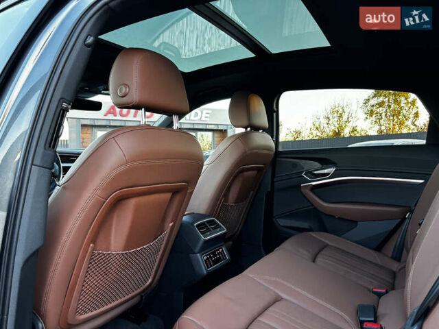 Серый Ауди E-Tron, объемом двигателя 0 л и пробегом 70 тыс. км за 42850 $, фото 45 на Automoto.ua