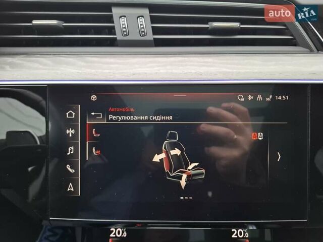 Сірий Ауді E-Tron, об'ємом двигуна 0 л та пробігом 43 тис. км за 41999 $, фото 23 на Automoto.ua