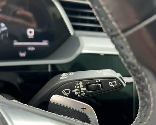 Ауді E-Tron 2021 у Луцьку на Automoto.ua Сірий Ауді E-Tron, об'ємом двигуна 0 л та пробігом 125 тис. км за 34999 $, фото 40 на Automoto.ua