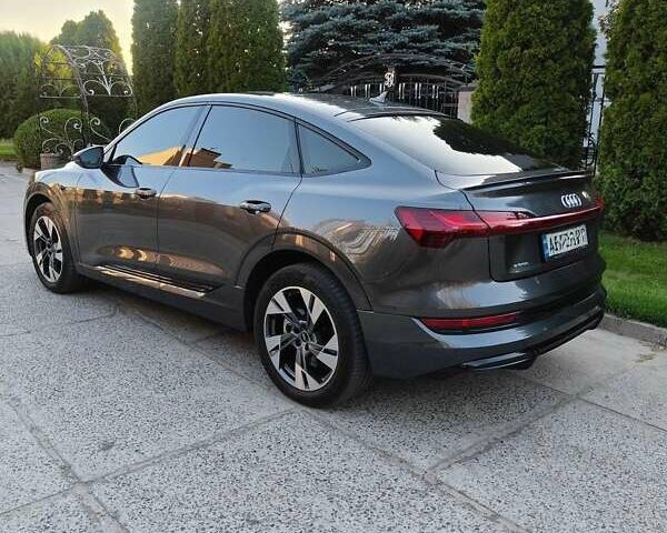 Серый Ауди E-Tron, объемом двигателя 0 л и пробегом 110 тыс. км за 33700 $, фото 19 на Automoto.ua