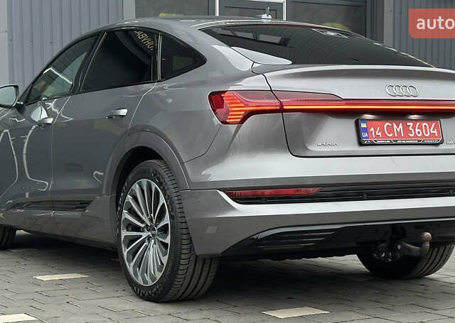 Серый Ауди E-Tron, объемом двигателя 0 л и пробегом 129 тыс. км за 33950 $, фото 8 на Automoto.ua