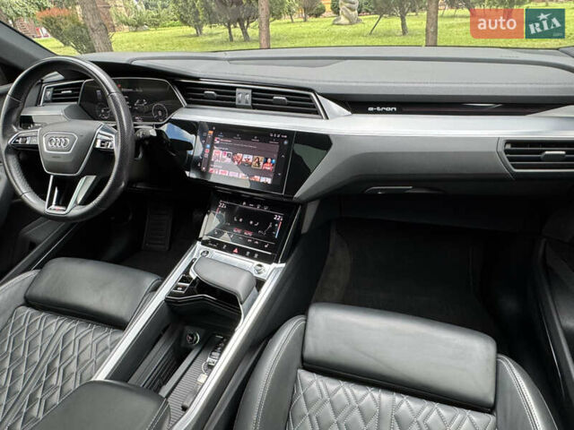 Сірий Ауді E-Tron, об'ємом двигуна 0 л та пробігом 106 тис. км за 38400 $, фото 28 на Automoto.ua