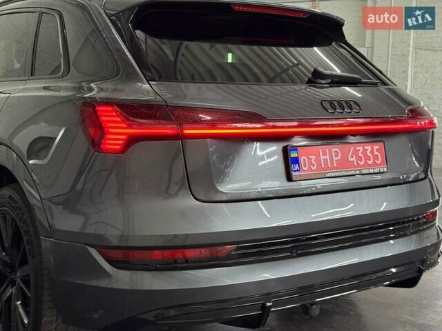 Сірий Ауді E-Tron, об'ємом двигуна 0 л та пробігом 86 тис. км за 37423 $, фото 8 на Automoto.ua