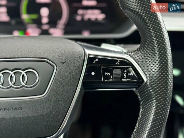 Сірий Ауді E-Tron, об'ємом двигуна 0 л та пробігом 86 тис. км за 37423 $, фото 27 на Automoto.ua