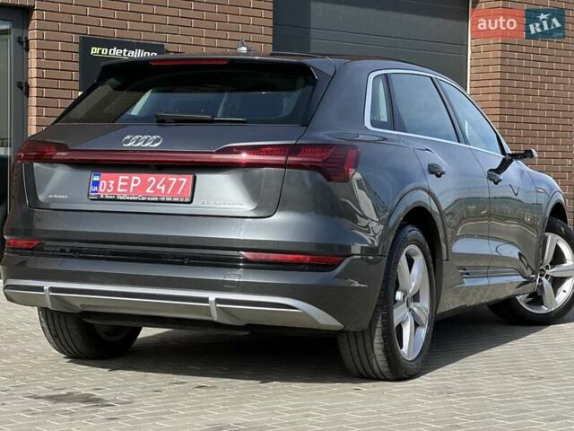 Серый Ауди E-Tron, объемом двигателя 0 л и пробегом 59 тыс. км за 37396 $, фото 6 на Automoto.ua