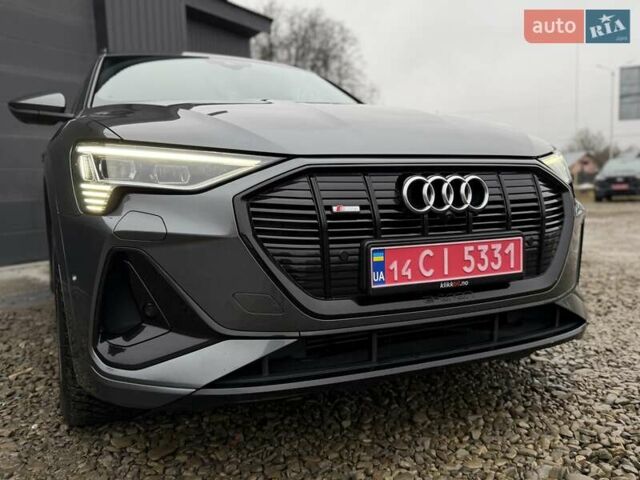 Серый Ауди E-Tron, объемом двигателя 0 л и пробегом 149 тыс. км за 29300 $, фото 25 на Automoto.ua