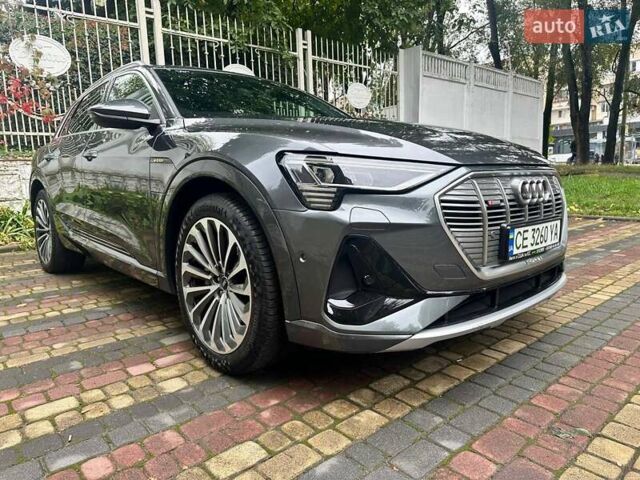 Серый Ауди E-Tron, объемом двигателя 0 л и пробегом 53 тыс. км за 36000 $, фото 8 на Automoto.ua