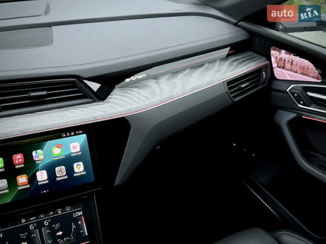 Серый Ауди E-Tron, объемом двигателя 0 л и пробегом 36 тыс. км за 45445 $, фото 65 на Automoto.ua