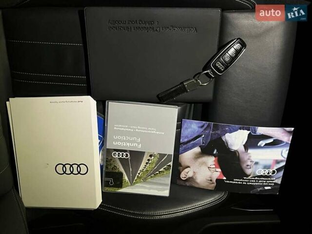 Серый Ауди E-Tron, объемом двигателя 0 л и пробегом 125 тыс. км за 34999 $, фото 121 на Automoto.ua