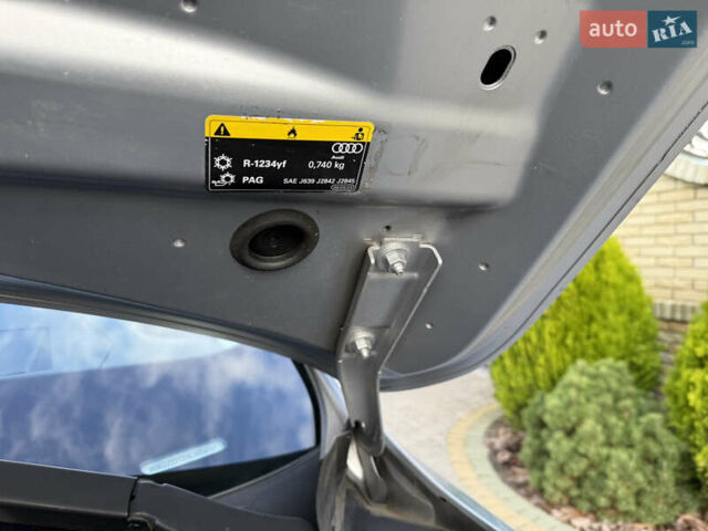 Серый Ауди E-Tron, объемом двигателя 0 л и пробегом 130 тыс. км за 37000 $, фото 126 на Automoto.ua