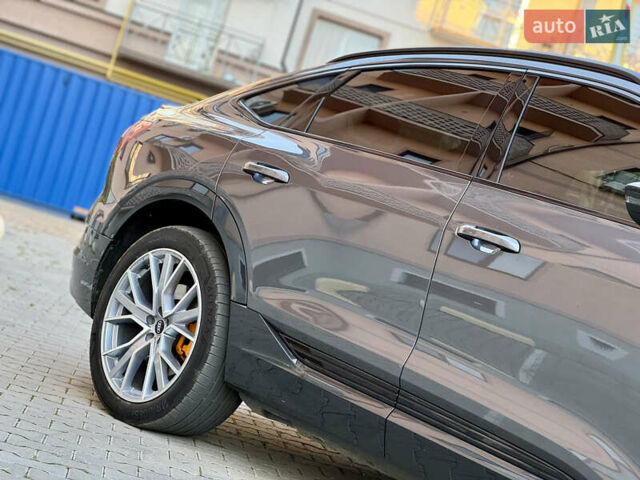 Сірий Ауді E-Tron, об'ємом двигуна 0 л та пробігом 47 тис. км за 45000 $, фото 11 на Automoto.ua