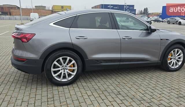 Сірий Ауді E-Tron, об'ємом двигуна 0 л та пробігом 140 тис. км за 28800 $, фото 38 на Automoto.ua
