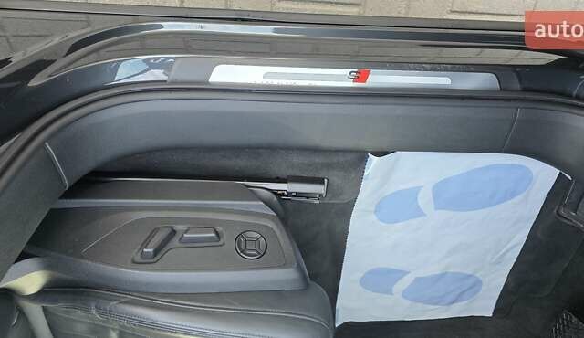 Сірий Ауді E-Tron, об'ємом двигуна 0 л та пробігом 110 тис. км за 29999 $, фото 42 на Automoto.ua