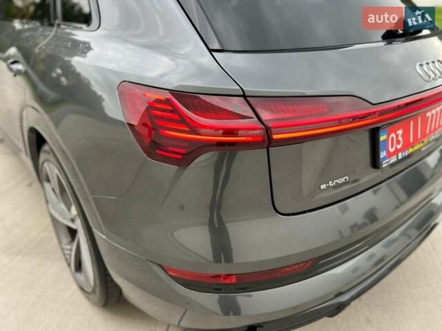 Серый Ауди E-Tron, объемом двигателя 0 л и пробегом 125 тыс. км за 34999 $, фото 106 на Automoto.ua