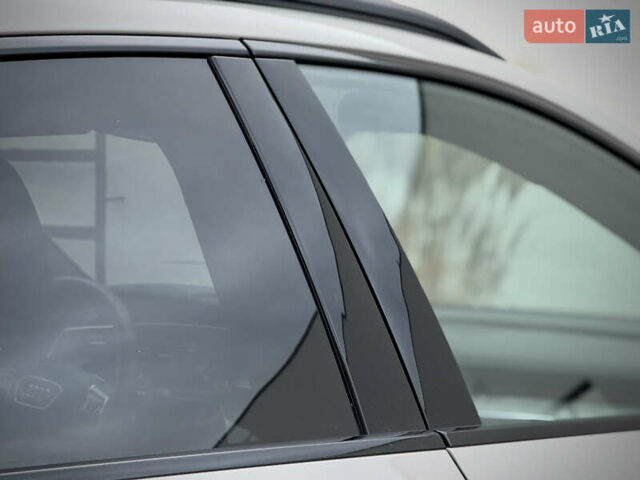 Серый Ауди E-Tron, объемом двигателя 0 л и пробегом 36 тыс. км за 45445 $, фото 46 на Automoto.ua