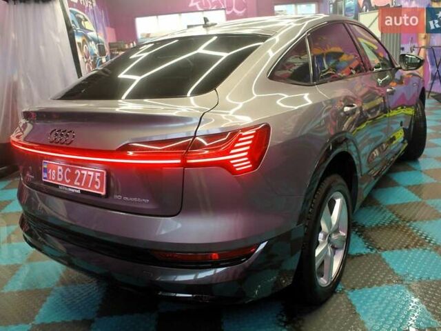 Серый Ауди E-Tron, объемом двигателя 0 л и пробегом 60 тыс. км за 29990 $, фото 14 на Automoto.ua