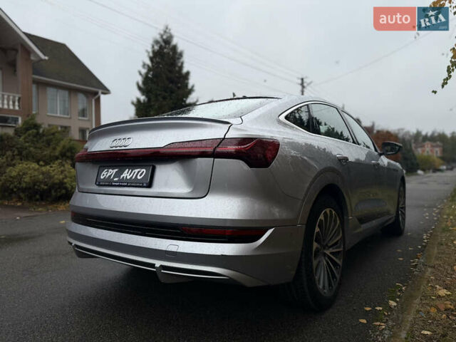 Сірий Ауді E-Tron, об'ємом двигуна 0 л та пробігом 39 тис. км за 39800 $, фото 11 на Automoto.ua