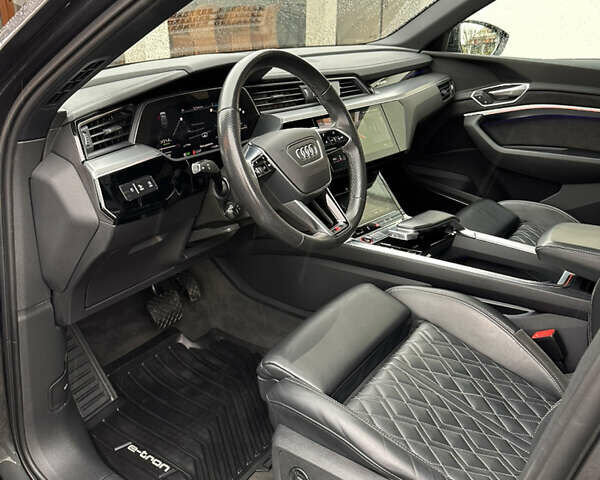 Сірий Ауді E-Tron, об'ємом двигуна 0 л та пробігом 106 тис. км за 39900 $, фото 40 на Automoto.ua