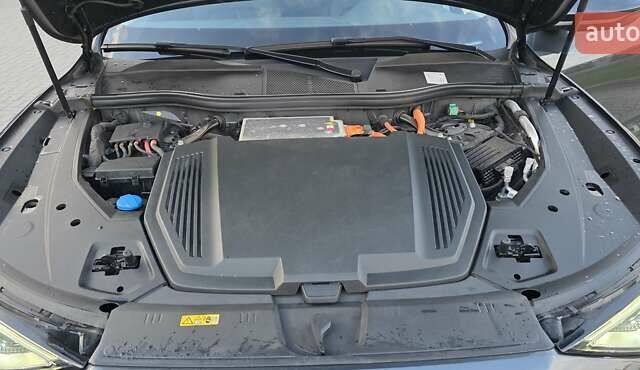 Сірий Ауді E-Tron, об'ємом двигуна 0 л та пробігом 110 тис. км за 29999 $, фото 68 на Automoto.ua