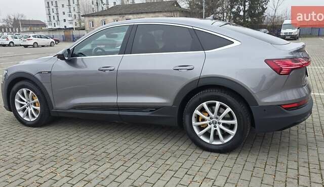Сірий Ауді E-Tron, об'ємом двигуна 0 л та пробігом 140 тис. км за 28800 $, фото 53 на Automoto.ua