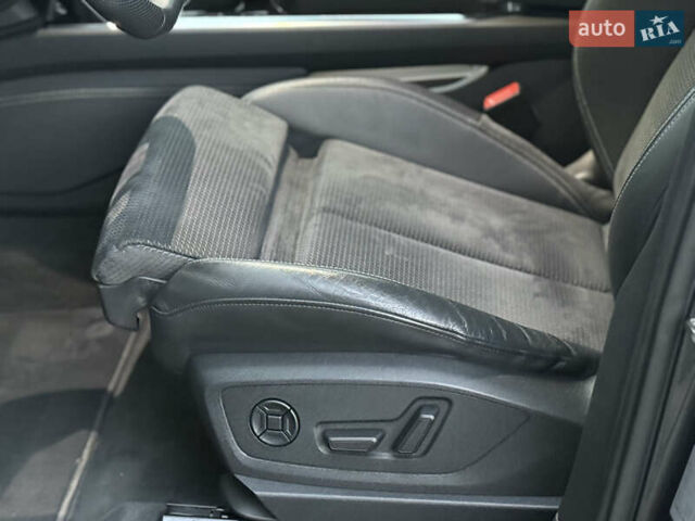 Серый Ауди E-Tron, объемом двигателя 0 л и пробегом 28 тыс. км за 34900 $, фото 50 на Automoto.ua