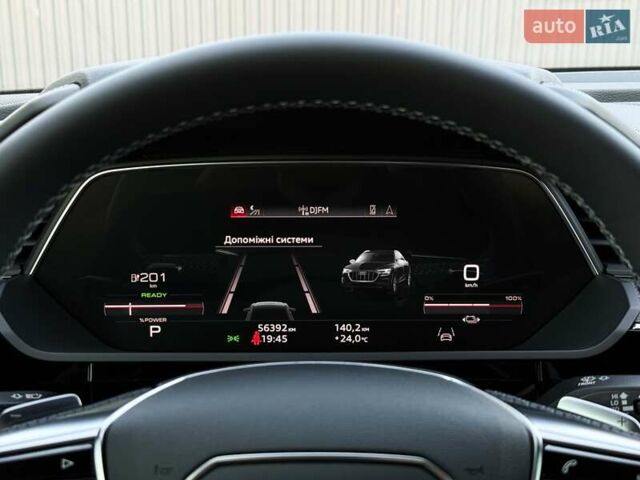 Серый Ауди E-Tron, объемом двигателя 0 л и пробегом 56 тыс. км за 46999 $, фото 56 на Automoto.ua