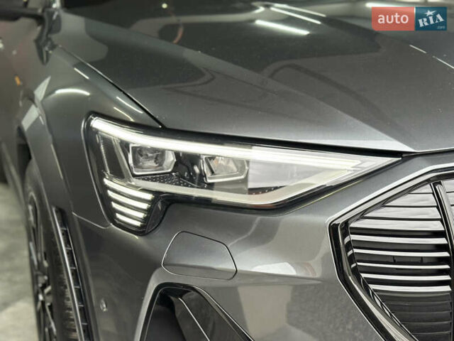 Сірий Ауді E-Tron, об'ємом двигуна 0 л та пробігом 106 тис. км за 39900 $, фото 14 на Automoto.ua