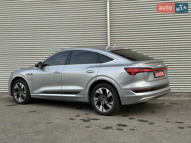 Сірий Ауді E-Tron, об'ємом двигуна 0 л та пробігом 45 тис. км за 33999 $, фото 47 на Automoto.ua