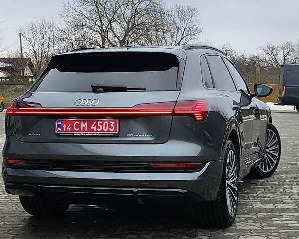 Сірий Ауді E-Tron, об'ємом двигуна 0 л та пробігом 117 тис. км за 27200 $, фото 9 на Automoto.ua