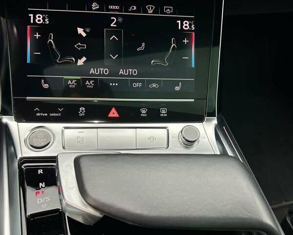 Серый Ауди E-Tron, объемом двигателя 0 л и пробегом 125 тыс. км за 34999 $, фото 80 на Automoto.ua