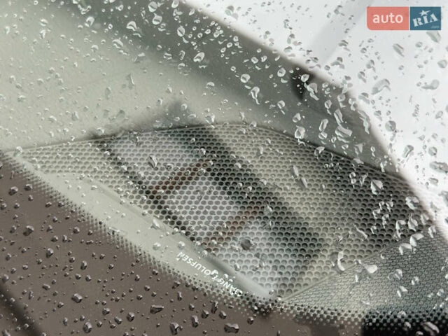 Сірий Ауді E-Tron, об'ємом двигуна 0 л та пробігом 106 тис. км за 39900 $, фото 37 на Automoto.ua