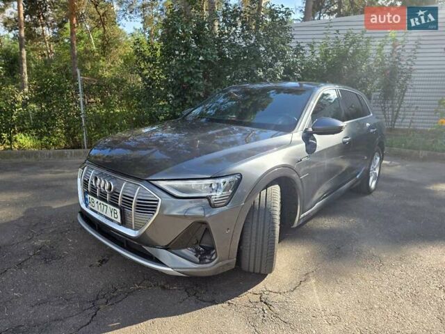 Серый Ауди E-Tron, объемом двигателя 0 л и пробегом 43 тыс. км за 29999 $, фото 8 на Automoto.ua