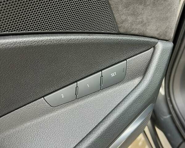 Серый Ауди E-Tron, объемом двигателя 0 л и пробегом 125 тыс. км за 34999 $, фото 95 на Automoto.ua