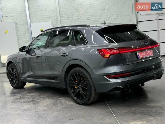 Сірий Ауді E-Tron, об'ємом двигуна 0 л та пробігом 86 тис. км за 37423 $, фото 7 на Automoto.ua