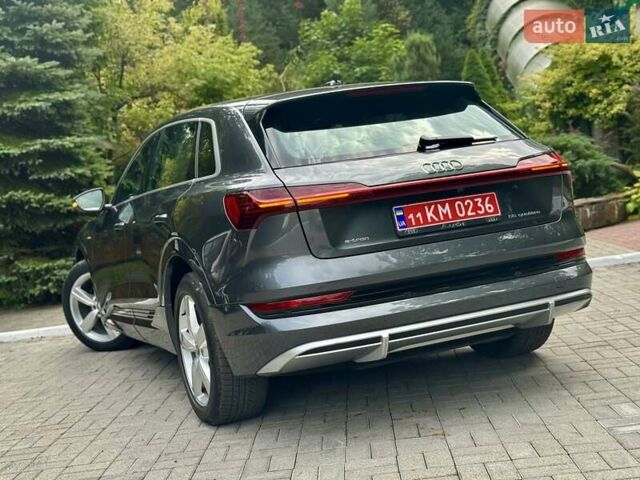 Сірий Ауді E-Tron, об'ємом двигуна 0 л та пробігом 148 тис. км за 27500 $, фото 78 на Automoto.ua