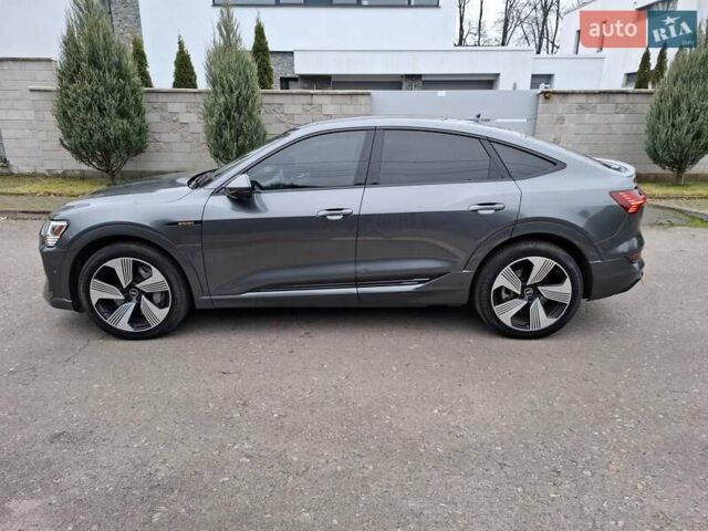 Сірий Ауді E-Tron, об'ємом двигуна 0 л та пробігом 43 тис. км за 41999 $, фото 7 на Automoto.ua
